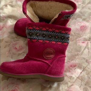 Toddler girls first shoes.